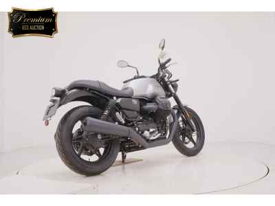 Moto Guzzi V7 Stone 2024