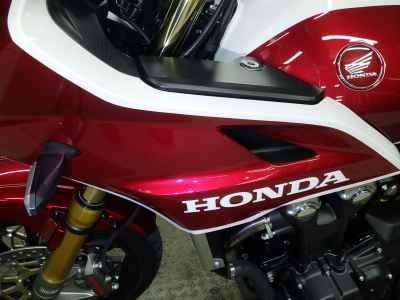Honda CB1300 Super Boldor 2025
