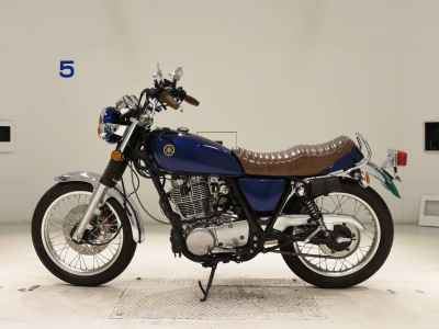 Yamaha SR400 2022