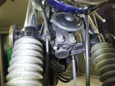 Yamaha SR400 2022