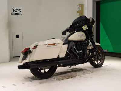 Harley-Davidson FLHXST1920 2023