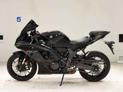 Yamaha YZF-R7 2024