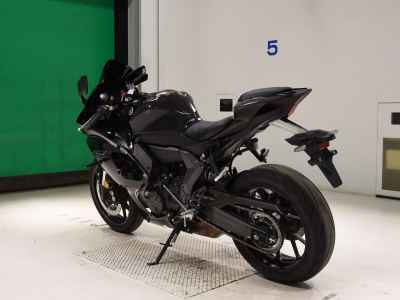 Yamaha YZF-R7 2024