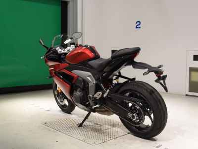 Triumph Daytona 660 2025