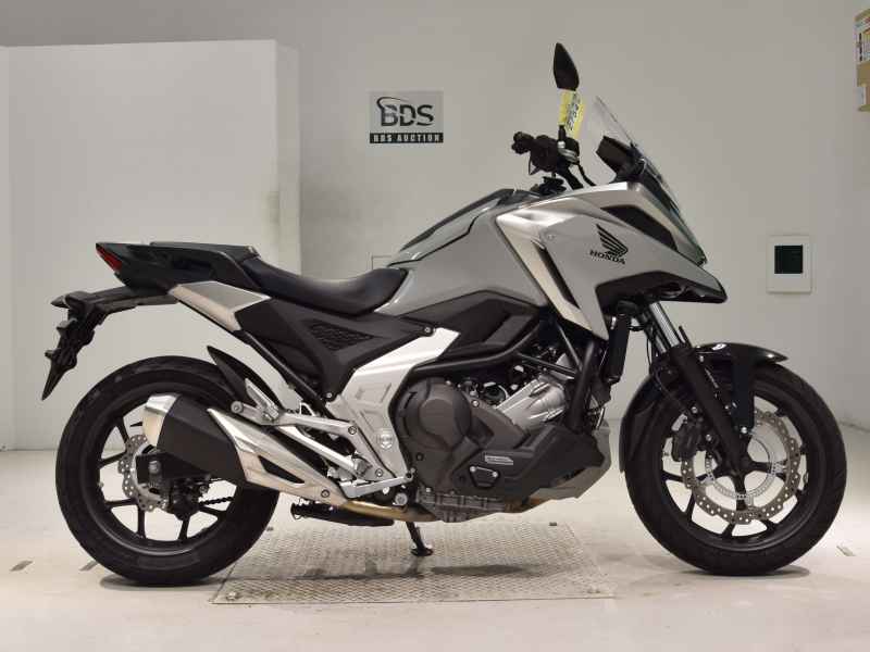 Honda NC750X DCT 2023