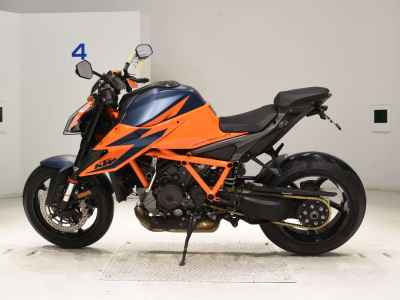 KTM 1290 Super Duke R 2021