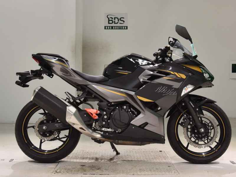 Kawasaki Ninja 400 2021