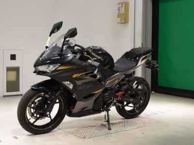 Kawasaki Ninja 400 2021