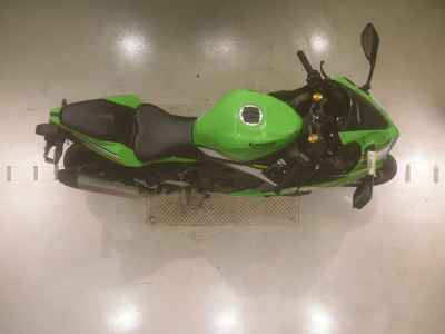Kawasaki Ninja 400 2025