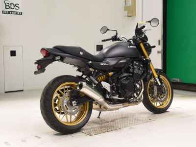 Kawasaki Z900RS SE 2025