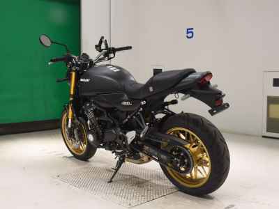 Kawasaki Z900RS SE 2025