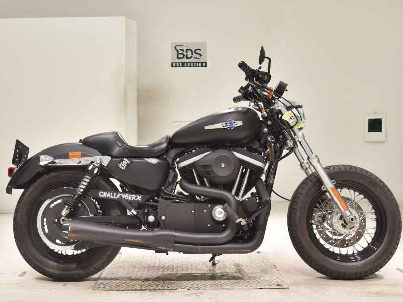 Harley-Davidson Sportster Custom XL1200C 2012