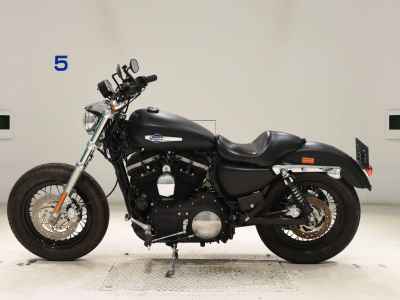Harley-Davidson Sportster Custom XL1200C 2012