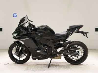 Kawasaki Ninja ZX-25R 2022