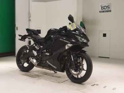 Kawasaki Ninja ZX-25R 2022