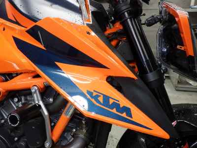 KTM 1290 Super Duke R 2021