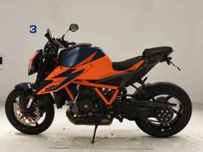KTM 1290 Super Duke R 2021