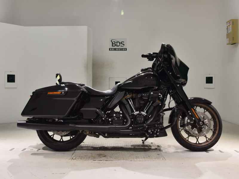 Harley-Davidson FLHXST1920 2023