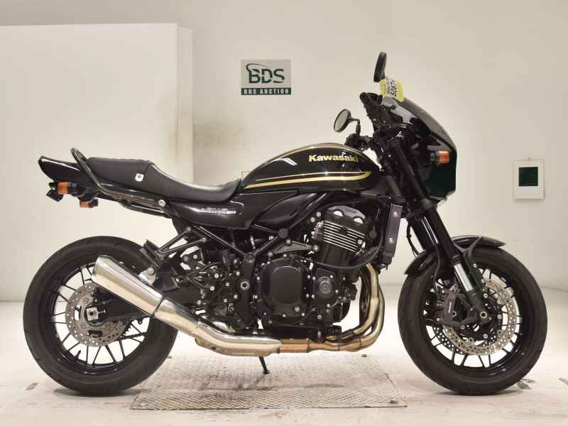 Kawasaki Z900RS 2024