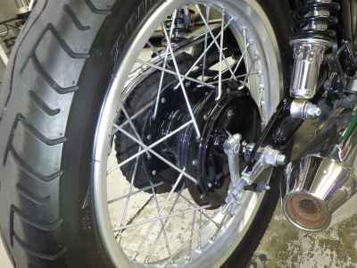 Yamaha SR400 2021