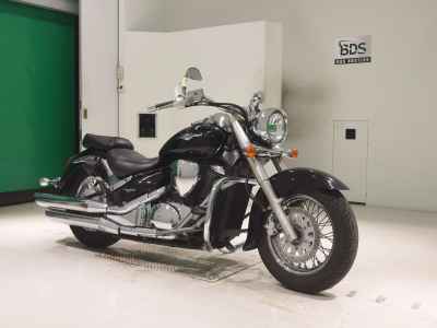 Suzuki Intruder 400 Classic 2011