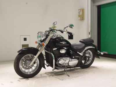 Suzuki Intruder 400 Classic 2011