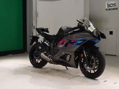 Yamaha YZF-R7 2021
