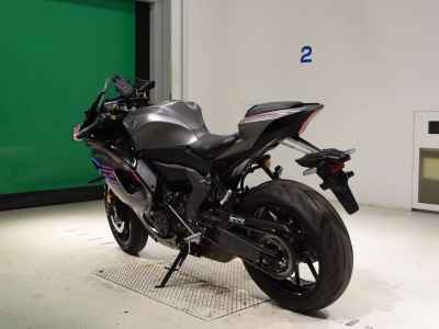 Yamaha YZF-R7 2021