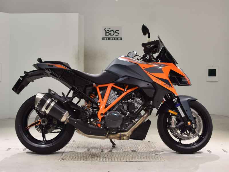 KTM 1290 Super Duke GT 2024