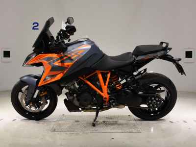 KTM 1290 Super Duke GT 2024