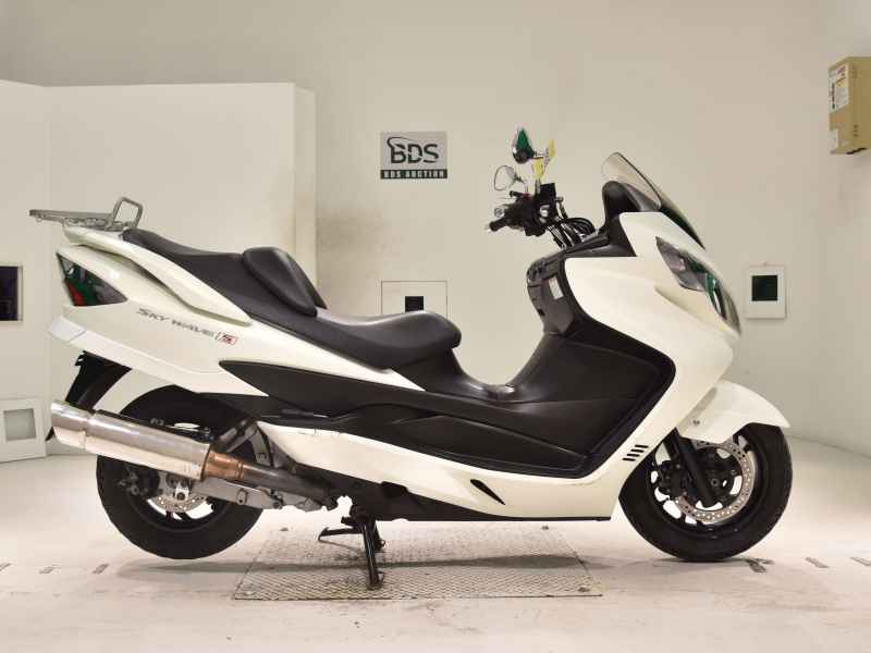Suzuki Skywave 250S