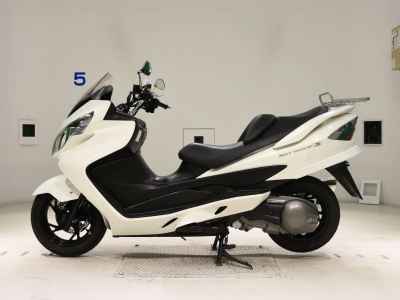 Suzuki Skywave 250S
