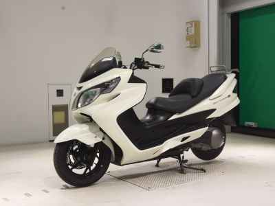 Suzuki Skywave 250S