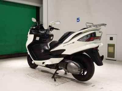 Suzuki Skywave 250S