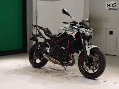 Kawasaki Z650 2021