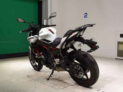Kawasaki Z650 2021