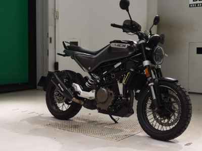 Husqvarna Svartpilen 401 2022