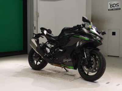 Kawasaki Ninja ZX-4R 2023