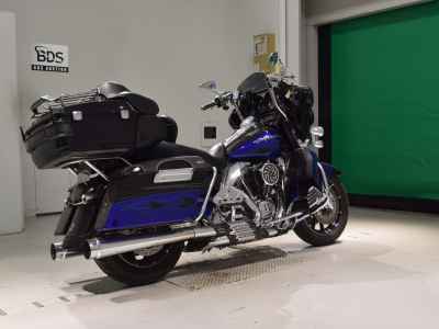 Harley-Davidson Street Glide FLHXS1870 2011