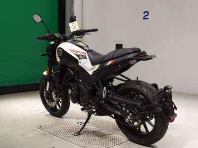 Benelli Leoncino 250 2022