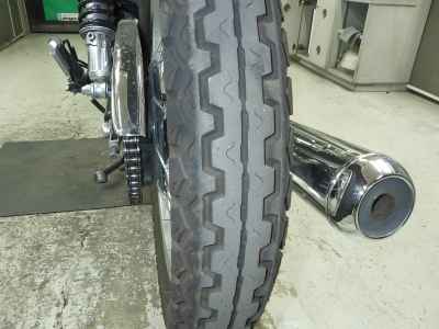 Yamaha SR400 2021