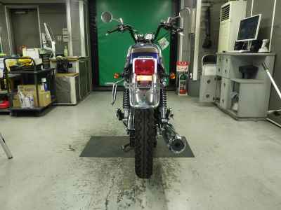 Yamaha SR400 2021