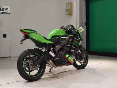 Kawasaki Ninja ZX-25R KRT Edition 2021