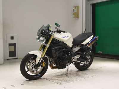 Triumph Street Triple 2010