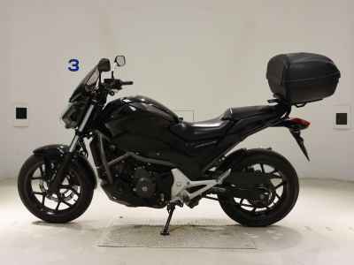 Honda NC700S 2012