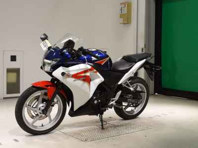 Honda CBR250R 2011