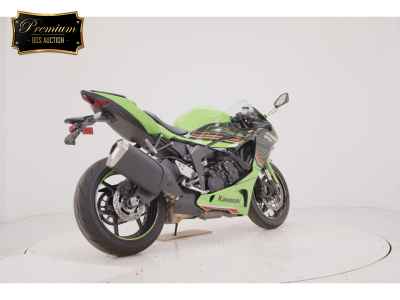 Kawasaki Ninja ZX-6R 2024