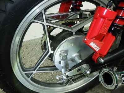 Suzuki GS400 2025