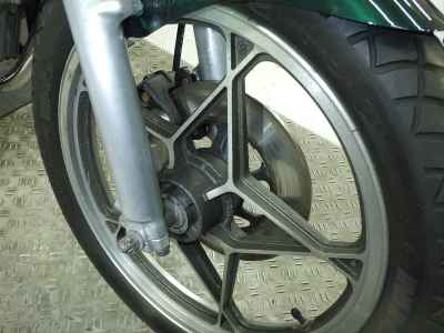 Suzuki GS400 2025
