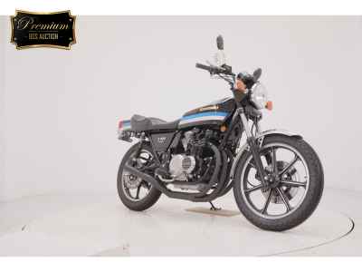 Kawasaki Z400J 2025